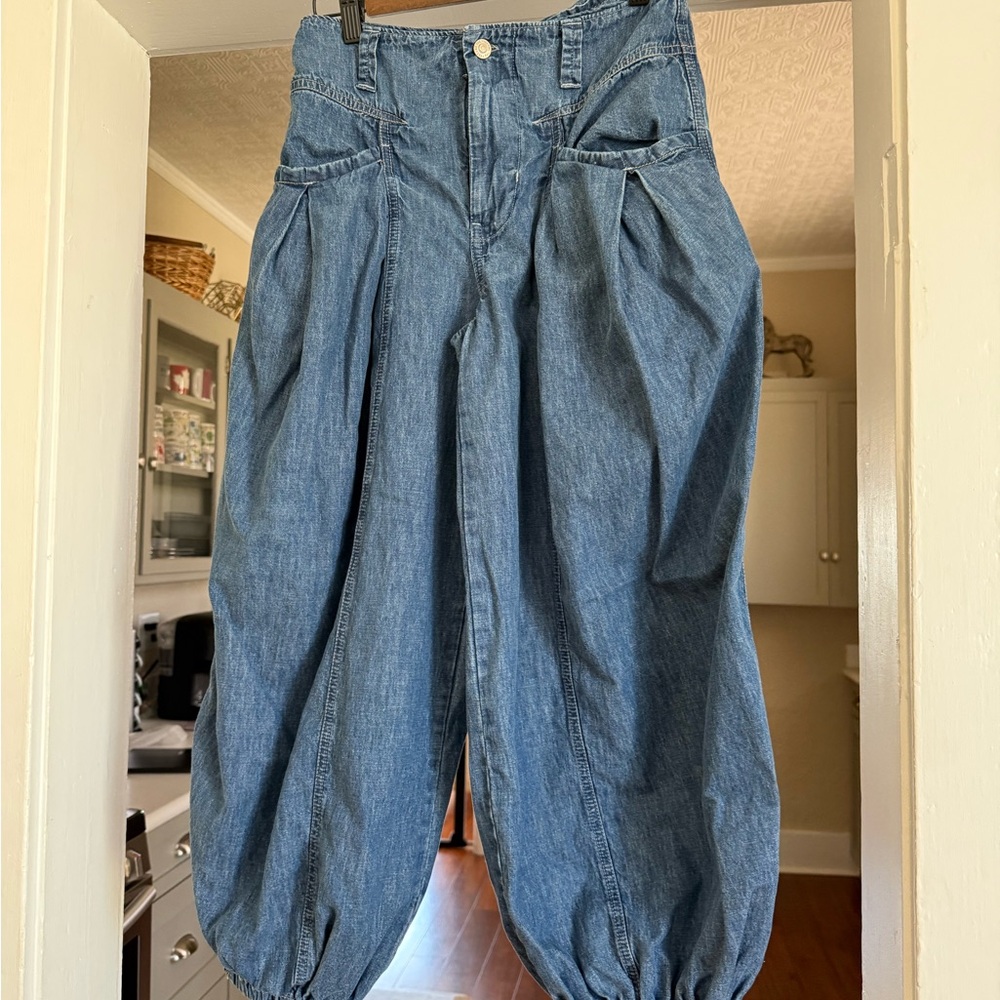 Free People Blue Cropped Balloon Jeans